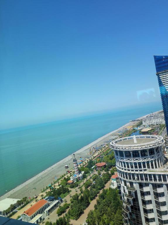Apartment On Sherif Khimshiashvili Street 15B Batumi Exterior photo